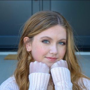 Meet your Posher, Ella